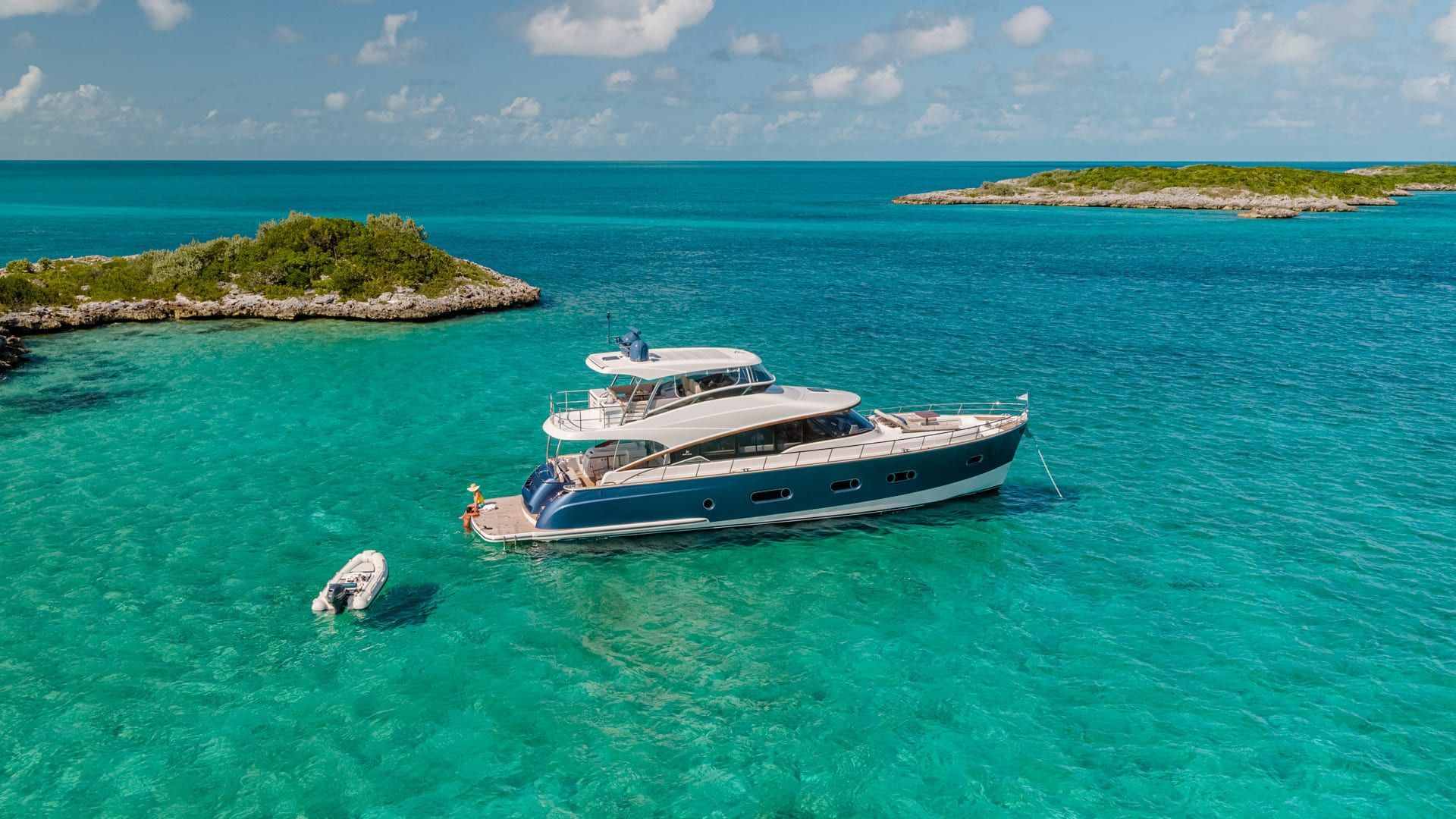 2021 Riviera Belize 66 Daybridge