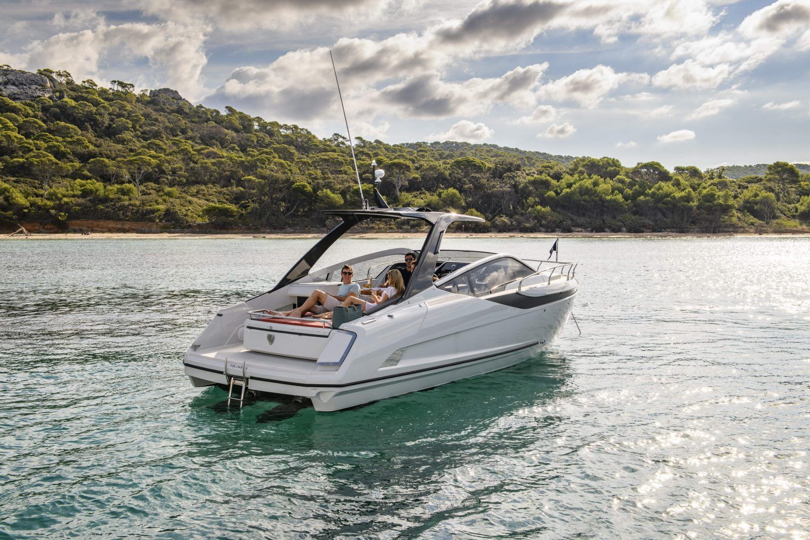 2020 Fairline F-Line 33