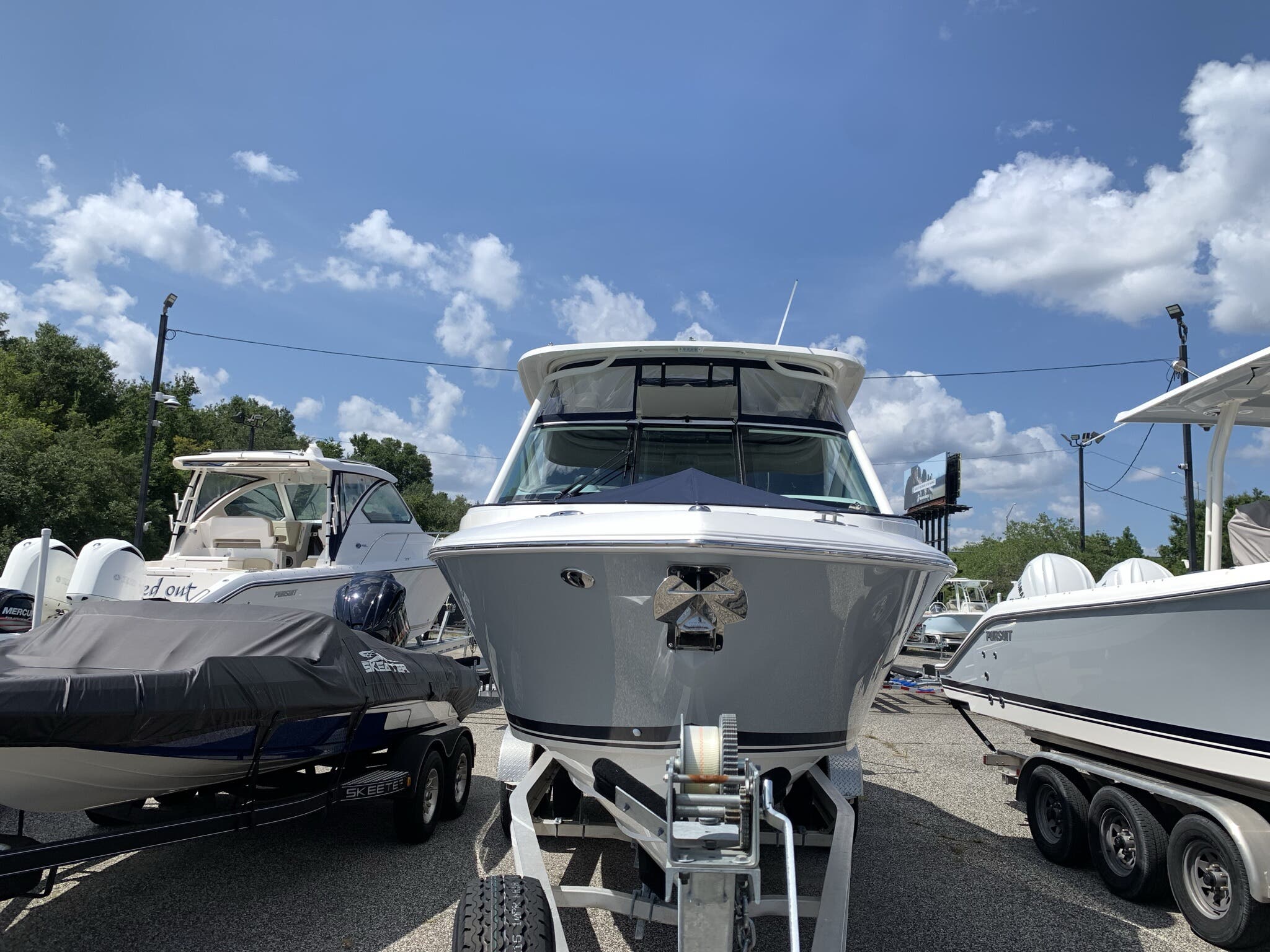 2022 Pursuit Boats Dual Console DC266