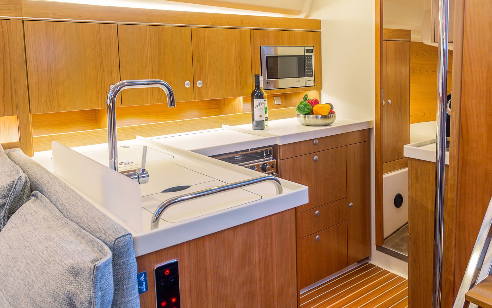 2014 Hanse Yachts 455