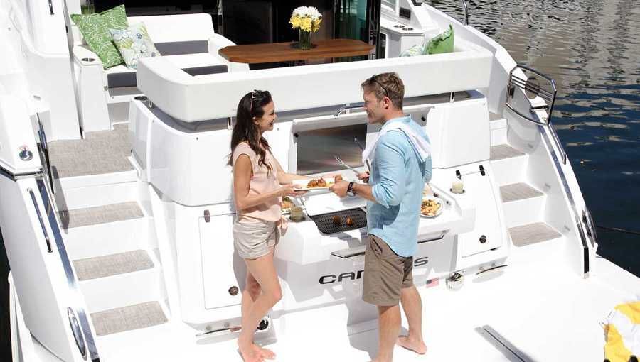 2022 Cruisers Yachts 50 Cantius