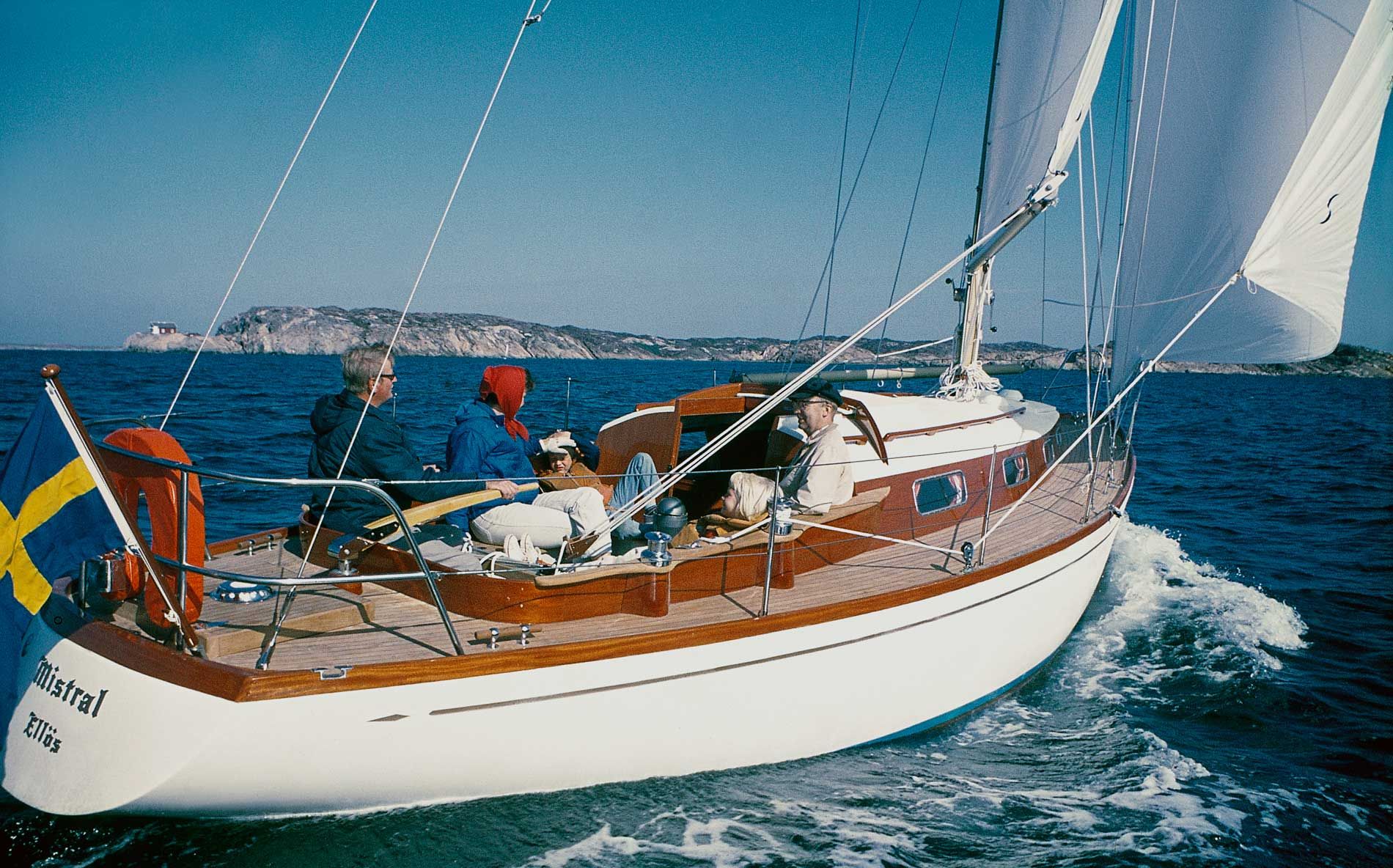 1966 Hallberg - Rassy 33 Mistral