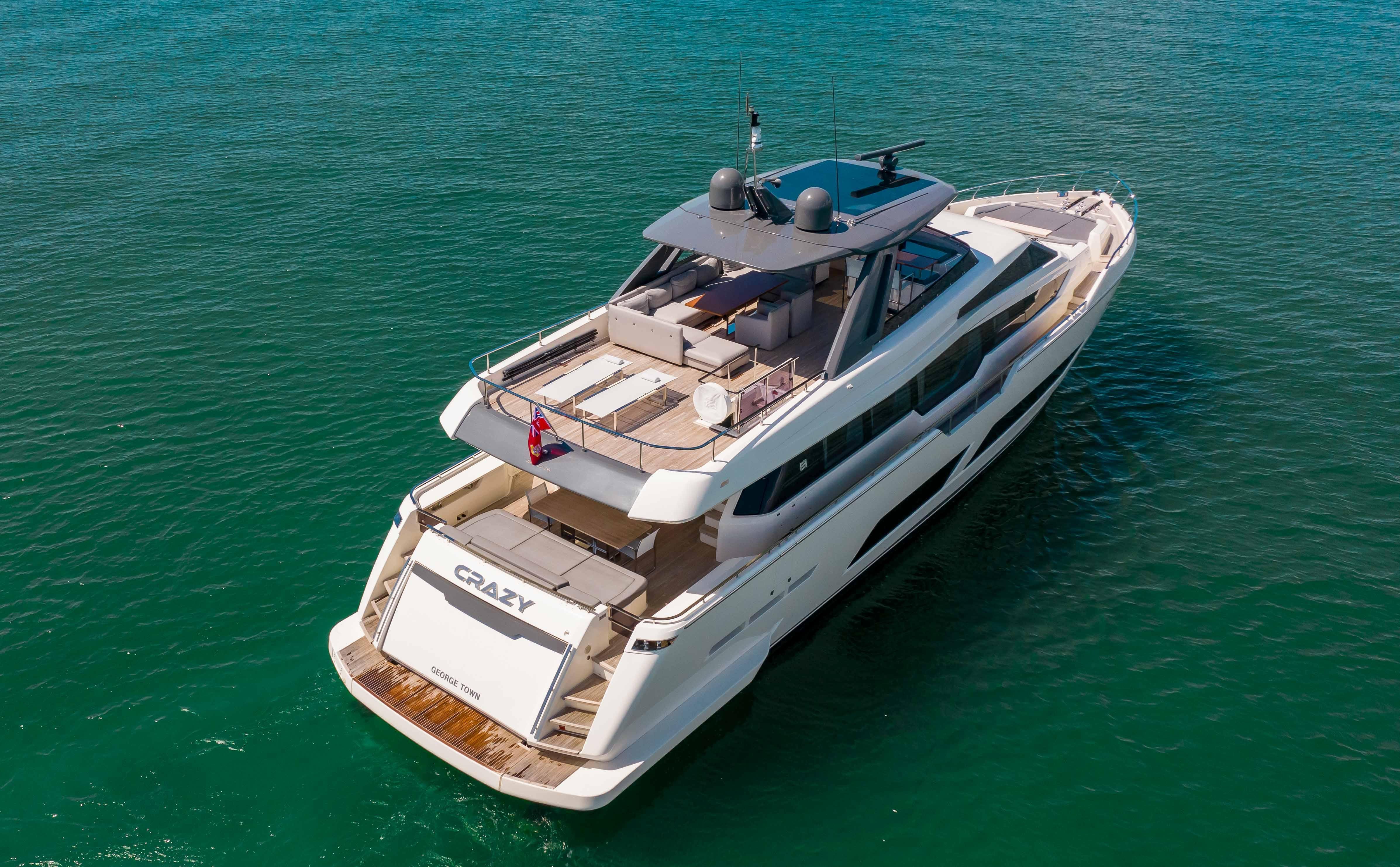 2021 Ferretti Yachts 850