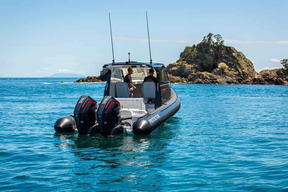 2022 Rayglass Boats Protector 330 Targa