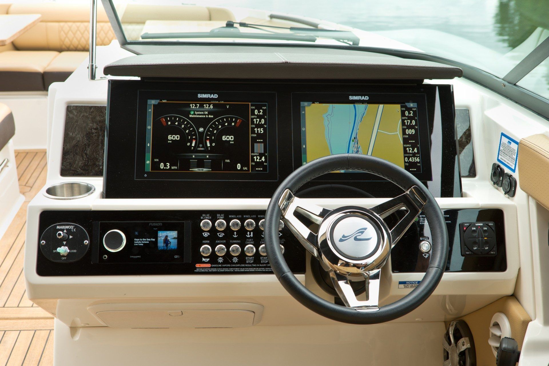 2022 Sea Ray SLX 350 Outboard