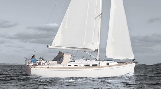 2021 Moody Yachts Aft Cockpit 41