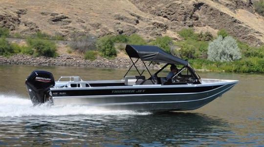 2021 Thunder Jet 205 Rush