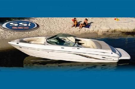 2003 Chaparral Boats 220 SSi