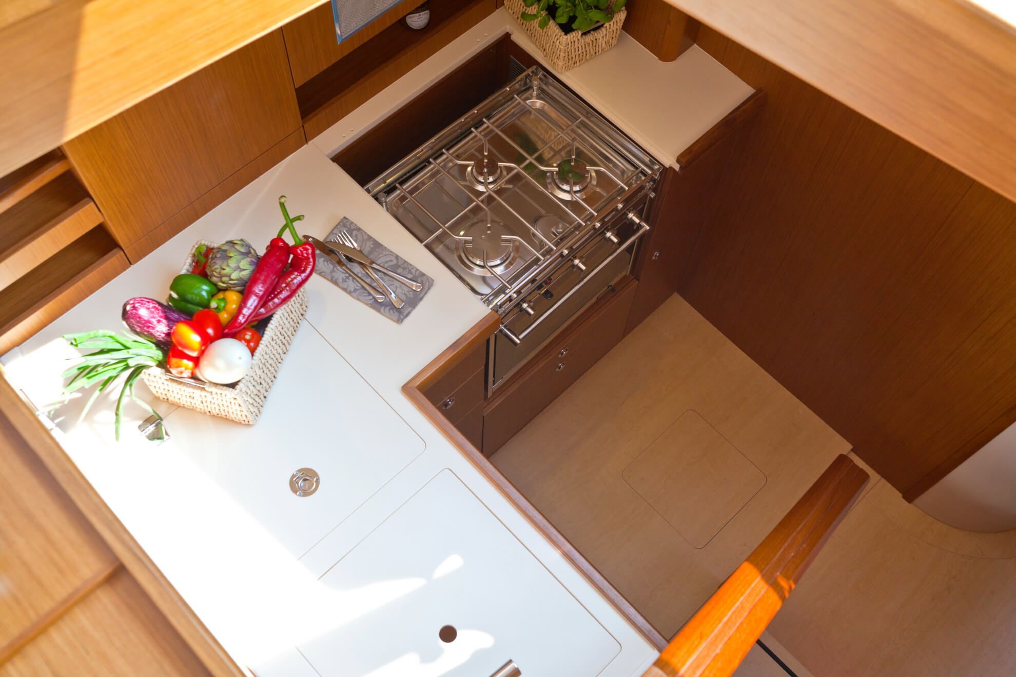 2022 Moody Yachts Decksaloon 45