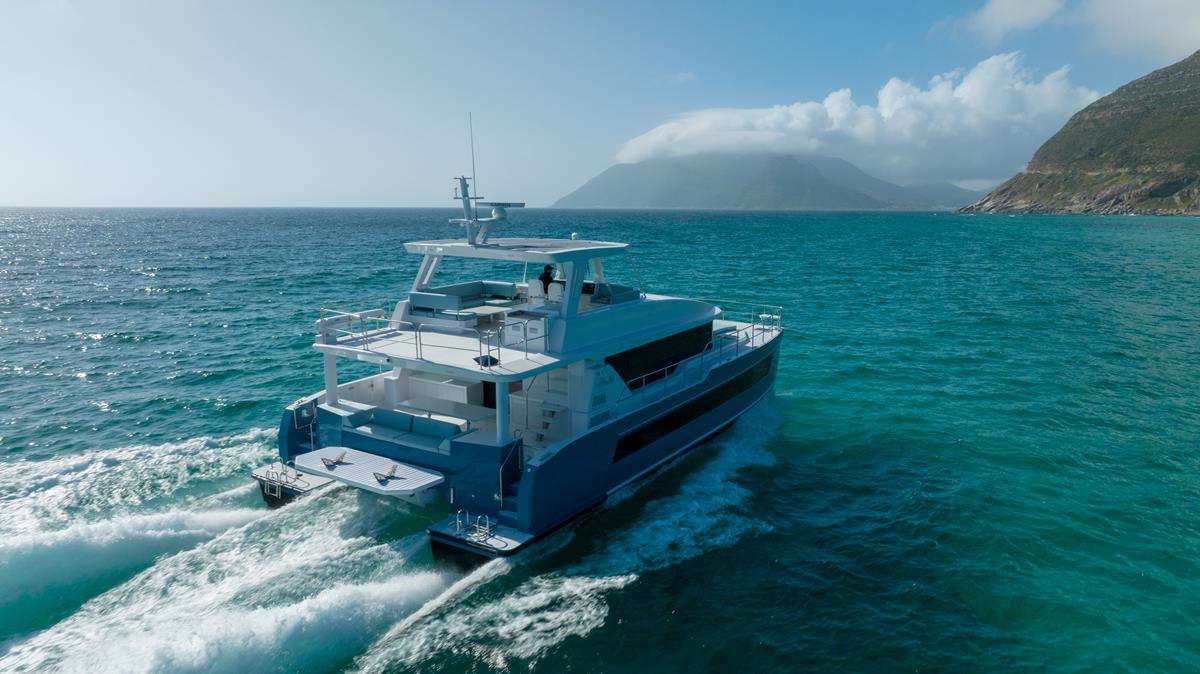 2023 Two Oceans 555 Power Catamaran