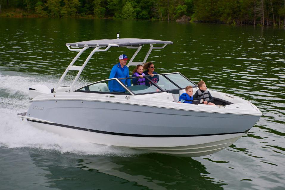 2022 Cobalt Boats R6 Outboard