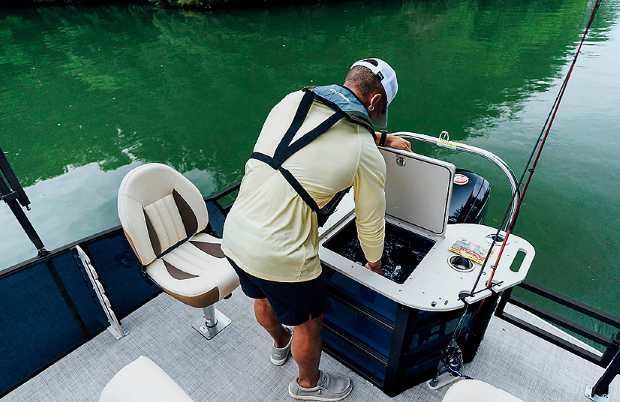 2024 Lowe Boats SF 232