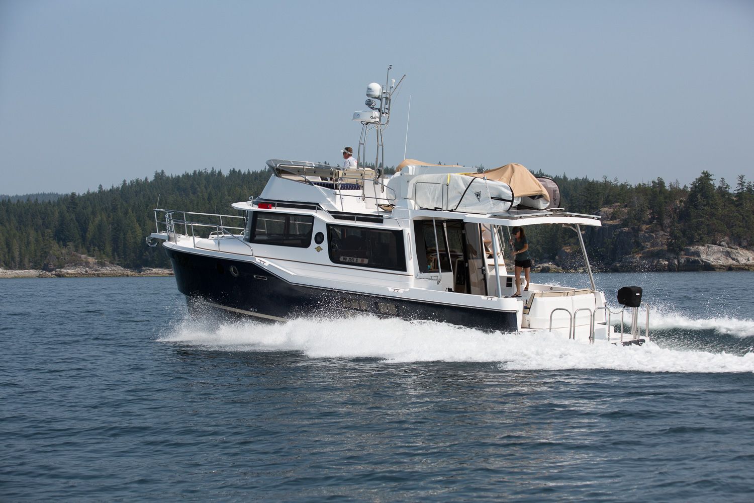 2022 Ranger Tugs R-43 Command Bridge