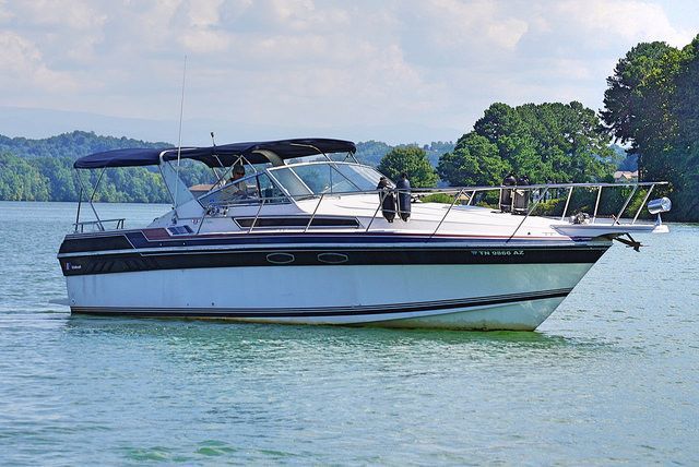 1990 Wellcraft 3200 St Tropez