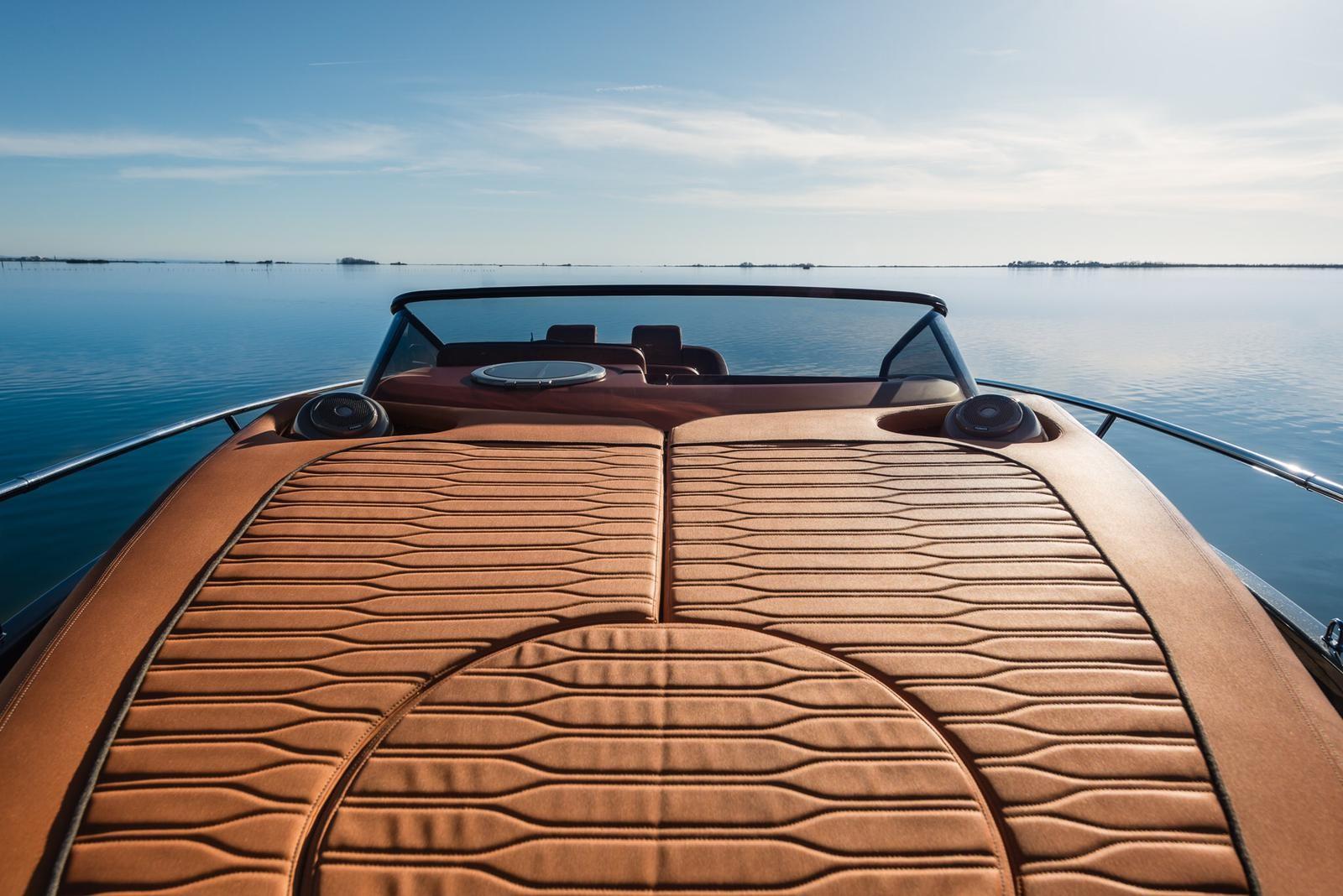 2020 Cranchi Yachts C30 Endurance