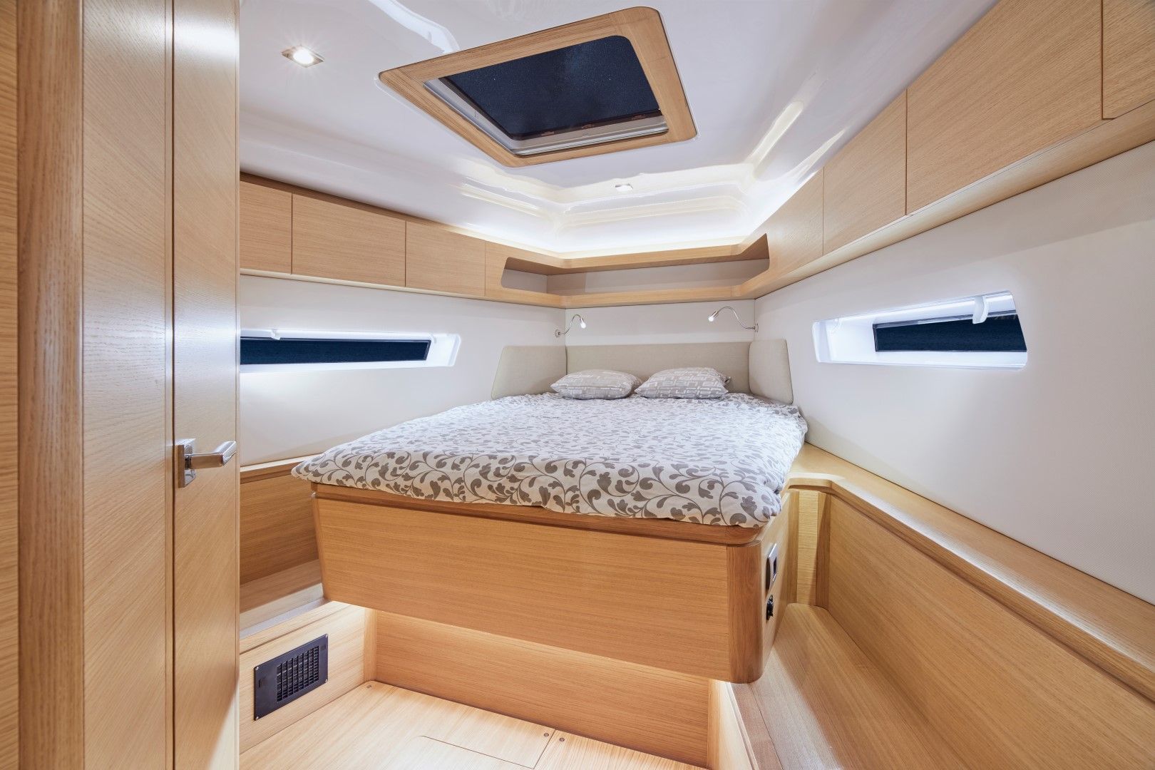 2021 Elan Yachts GT6