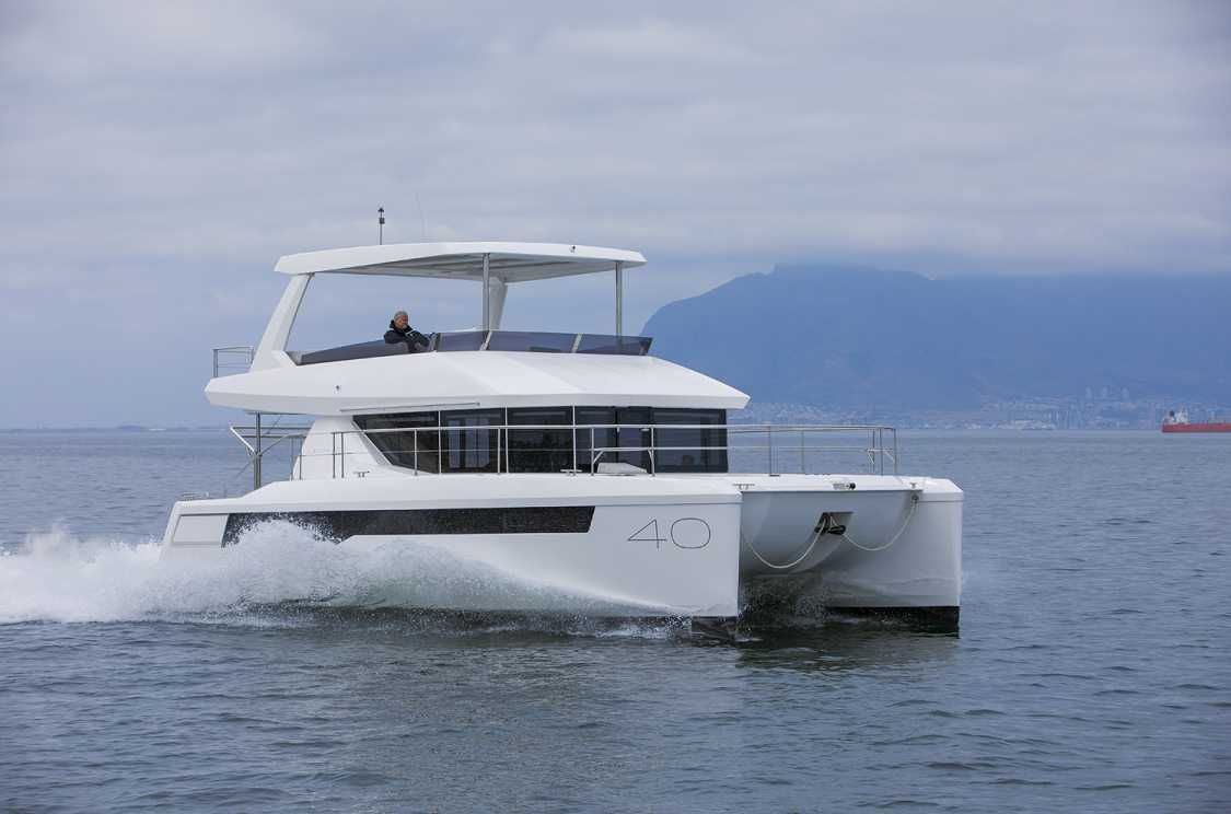 2023 Leopard Catamarans 40 Powercat