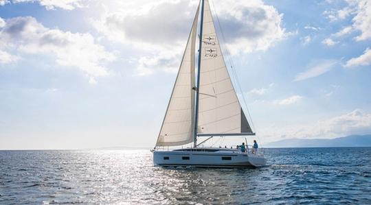 2022 Bavaria Yachts C42