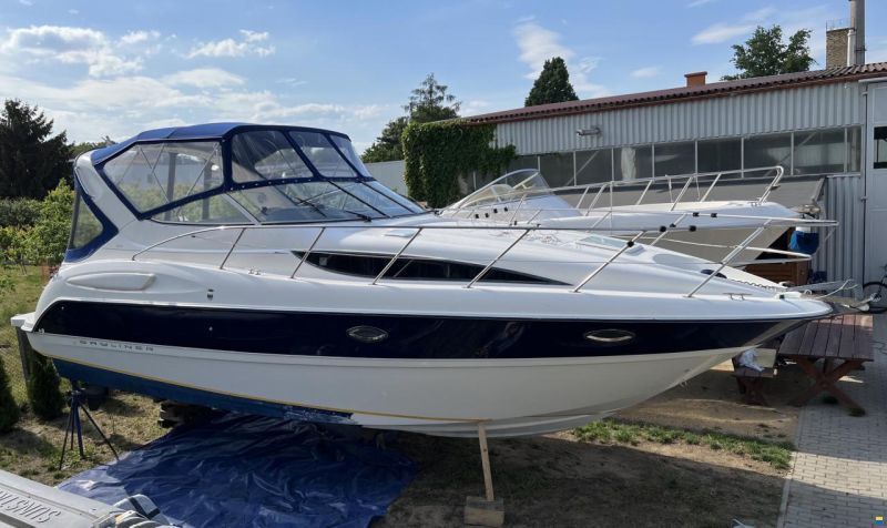 2005 Bayliner 305 Sb