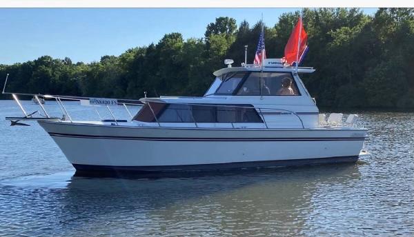 1968 Marinette Yacht Express convertible