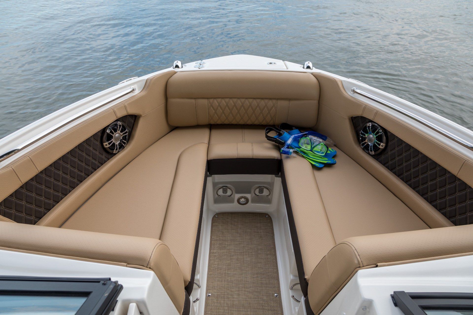 2020 Sea Ray SLX 230