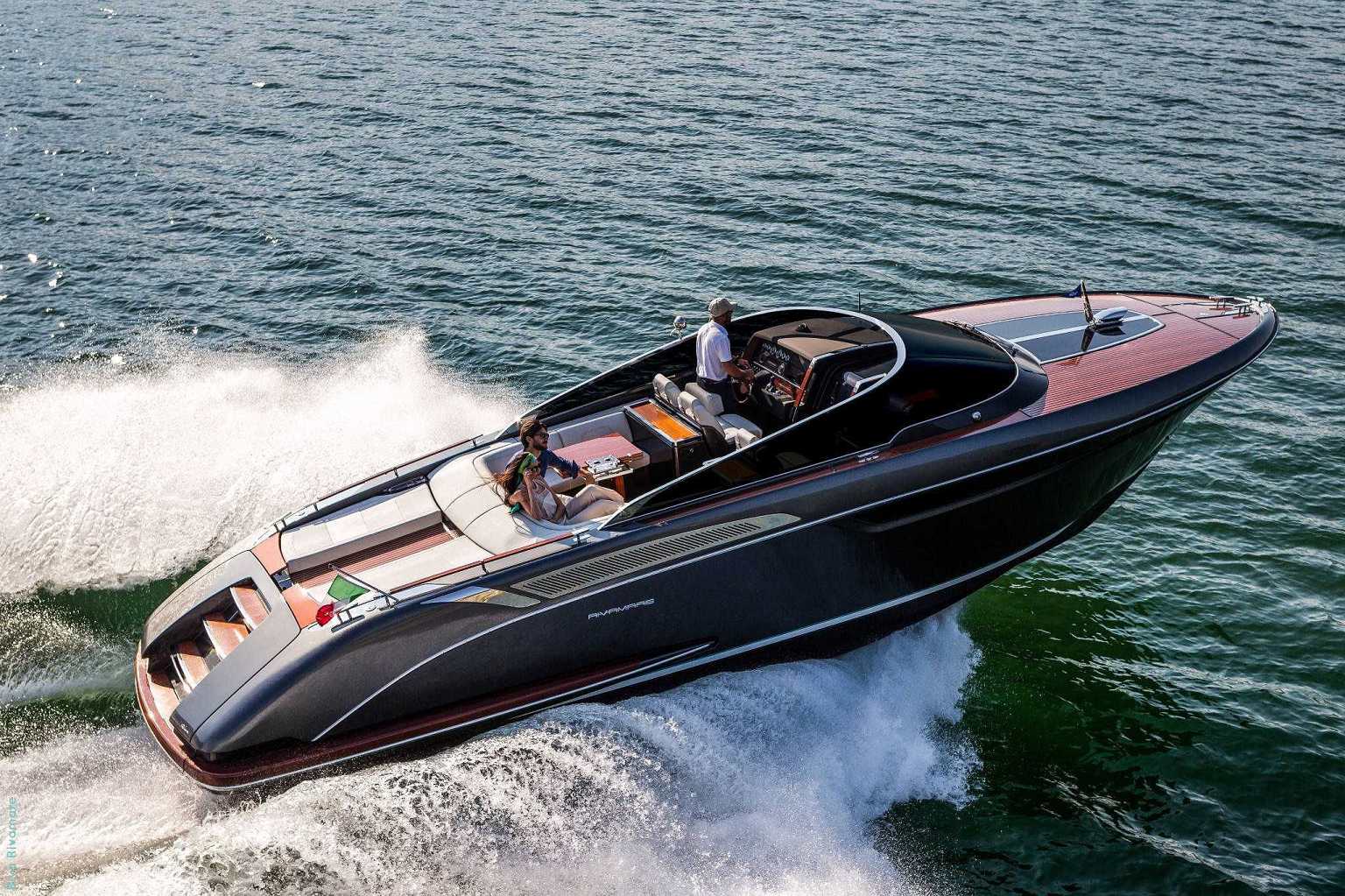2017 Riva Yacht 38 Rivamare