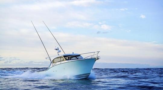 2020 Makaira Boats GEN3 35 Inboard