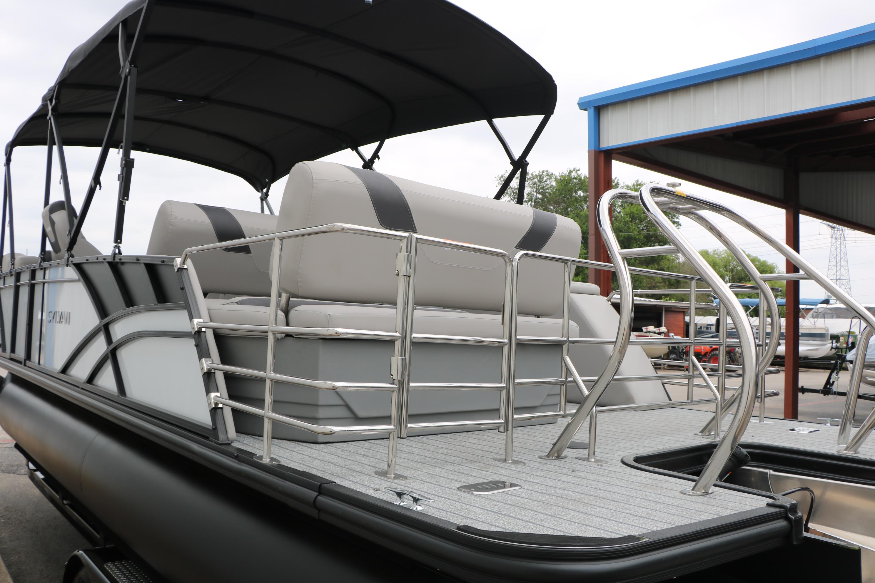 2022 Sylvan L-3 DLZ Tritoon - In Stock