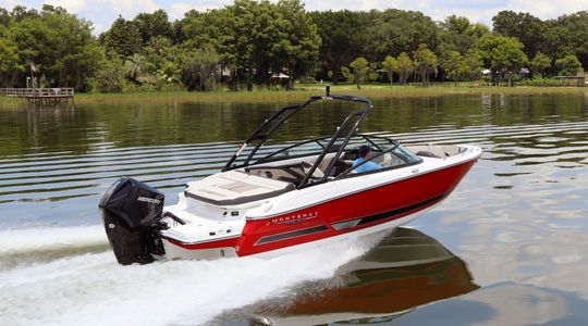 2020 Monterey 215 SS