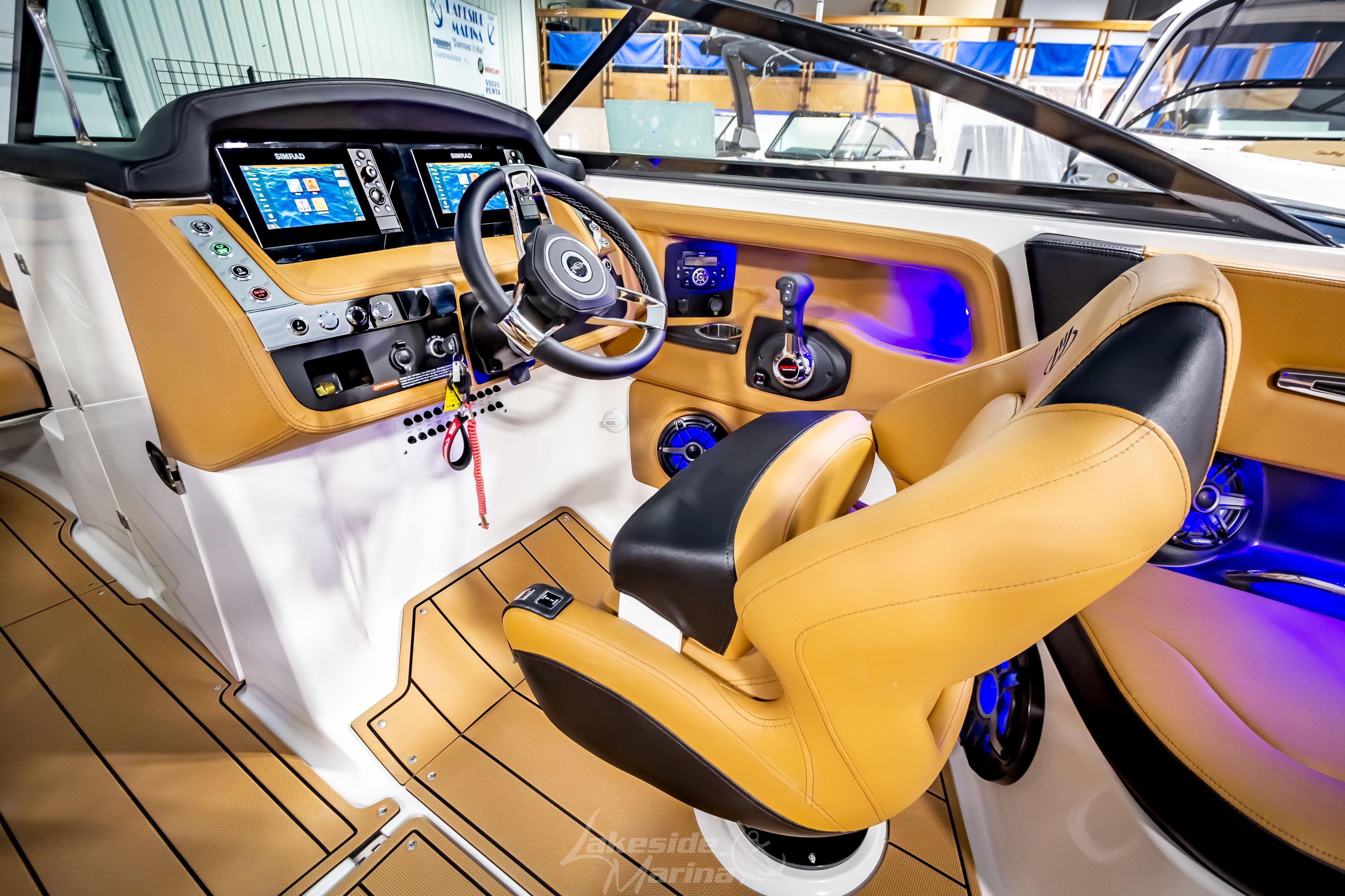 2022 Chaparral Boats 267 SSX Black Edition