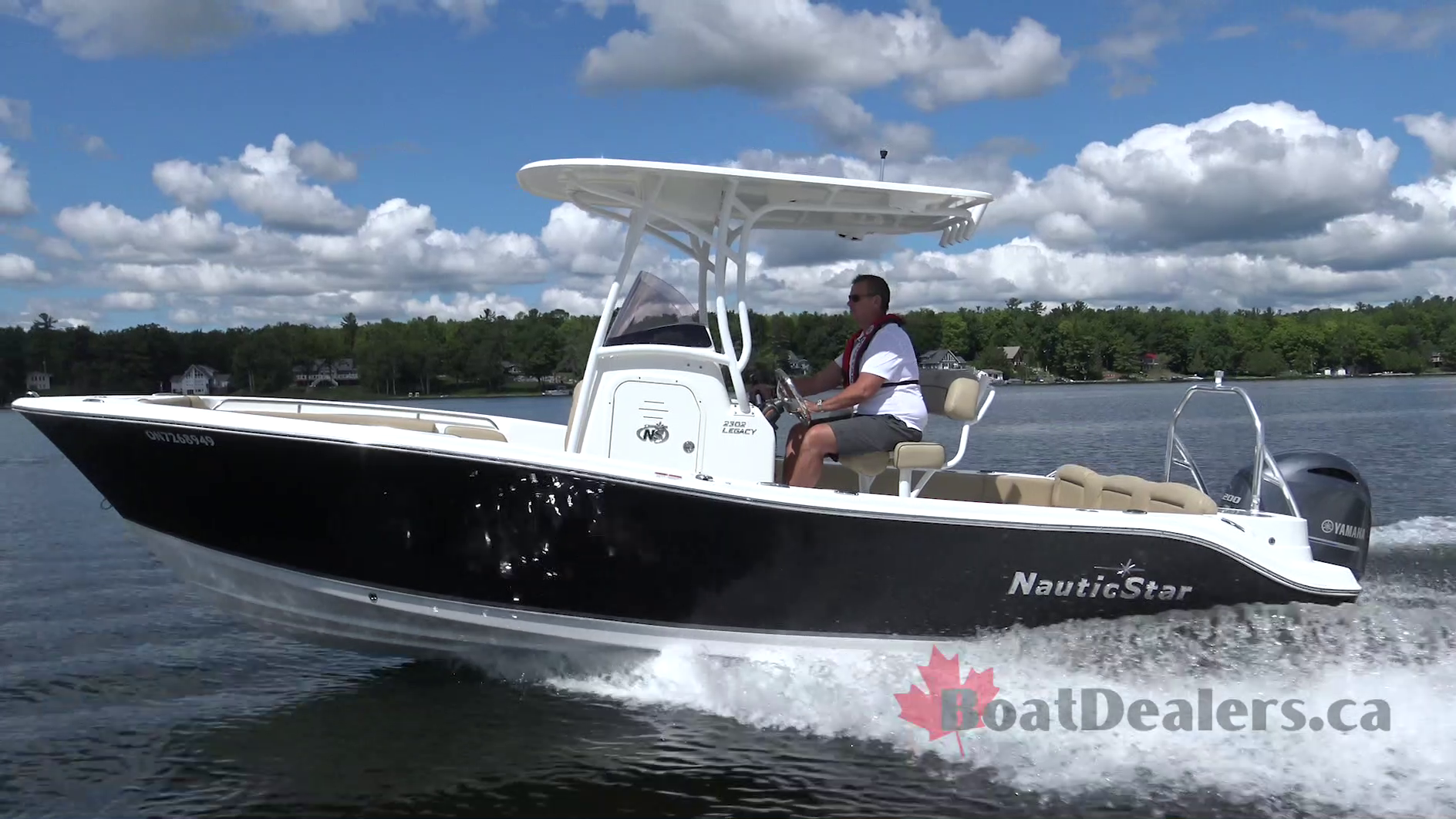 2021 Nautic Star 2302 LEG DLX