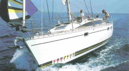 1988 Kirie Feeling 446 - Deep draft