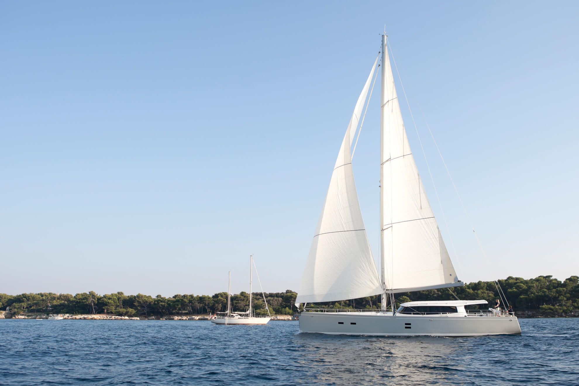 2016 Moody Yachts Decksaloon 62