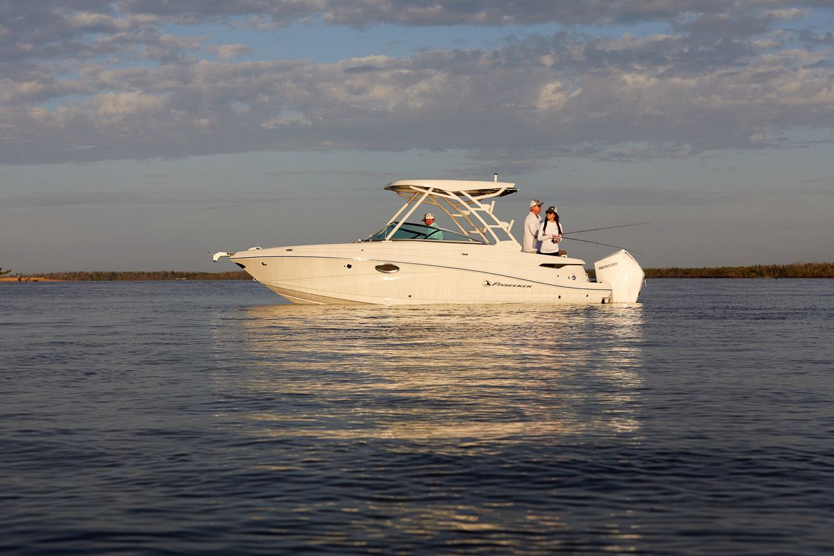 2024 Crownline 240 DC