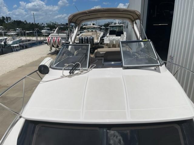 2016 Regal Boats 30 Express