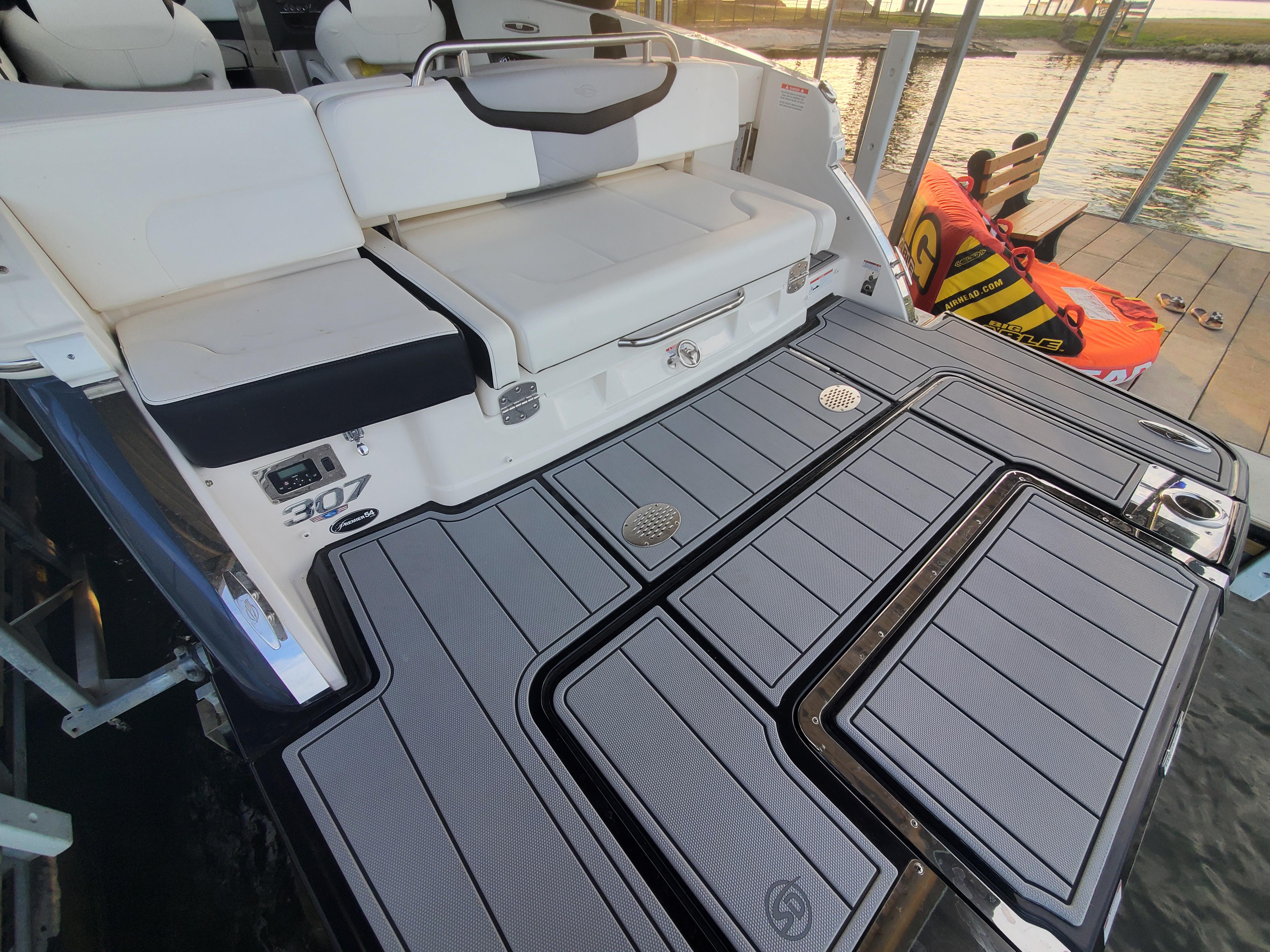 2021 Chaparral Boats 307 SSX