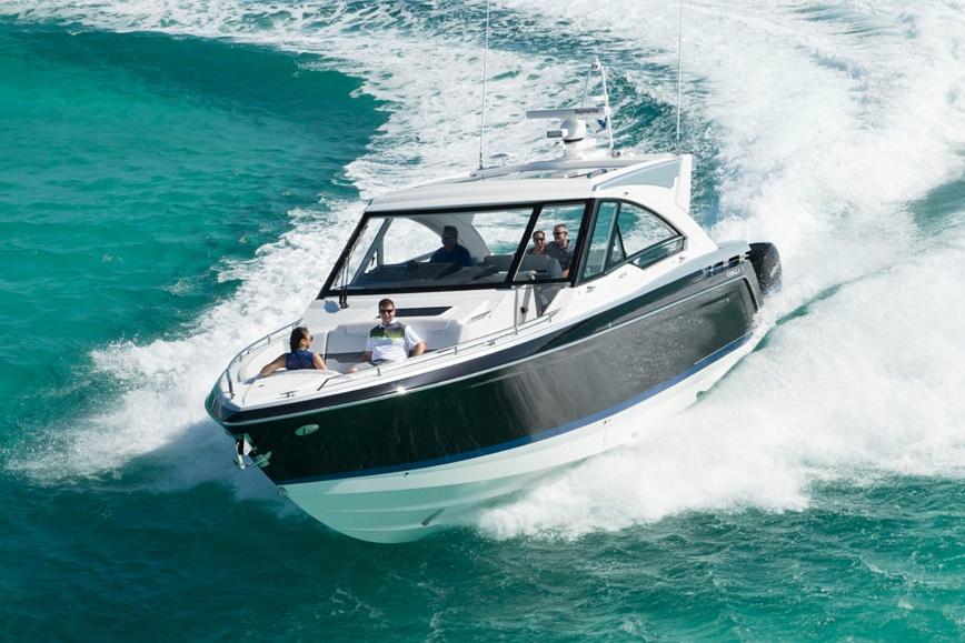 2022 Formula Boats 400 Super Sport Crossover