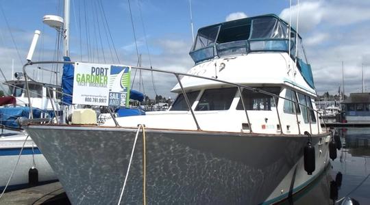 1978 Tollycraft Yachts 37 Sedan