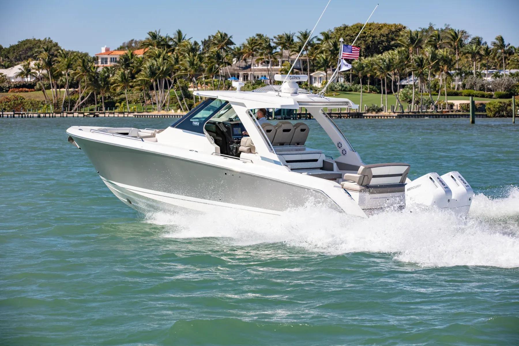 2023 Tiara Yachts 34 LS