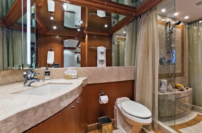 2013 Hargrave Yachts Raised Pilothouse