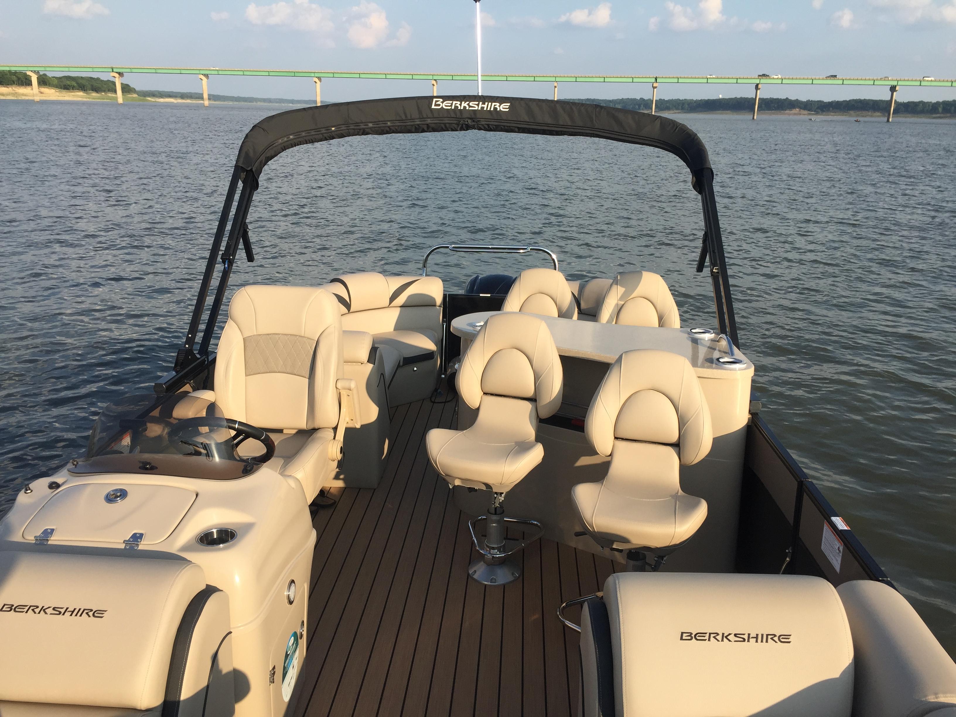 2022 Berkshire Pontoons STS Series 25E STS TRITOON - IN STOCK