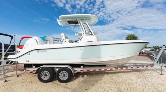 2022 EdgeWater 320CC