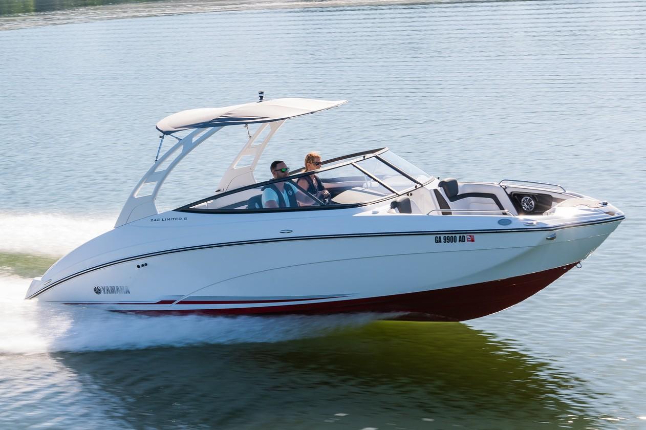 2019 Yamaha Boats 242 Limited S