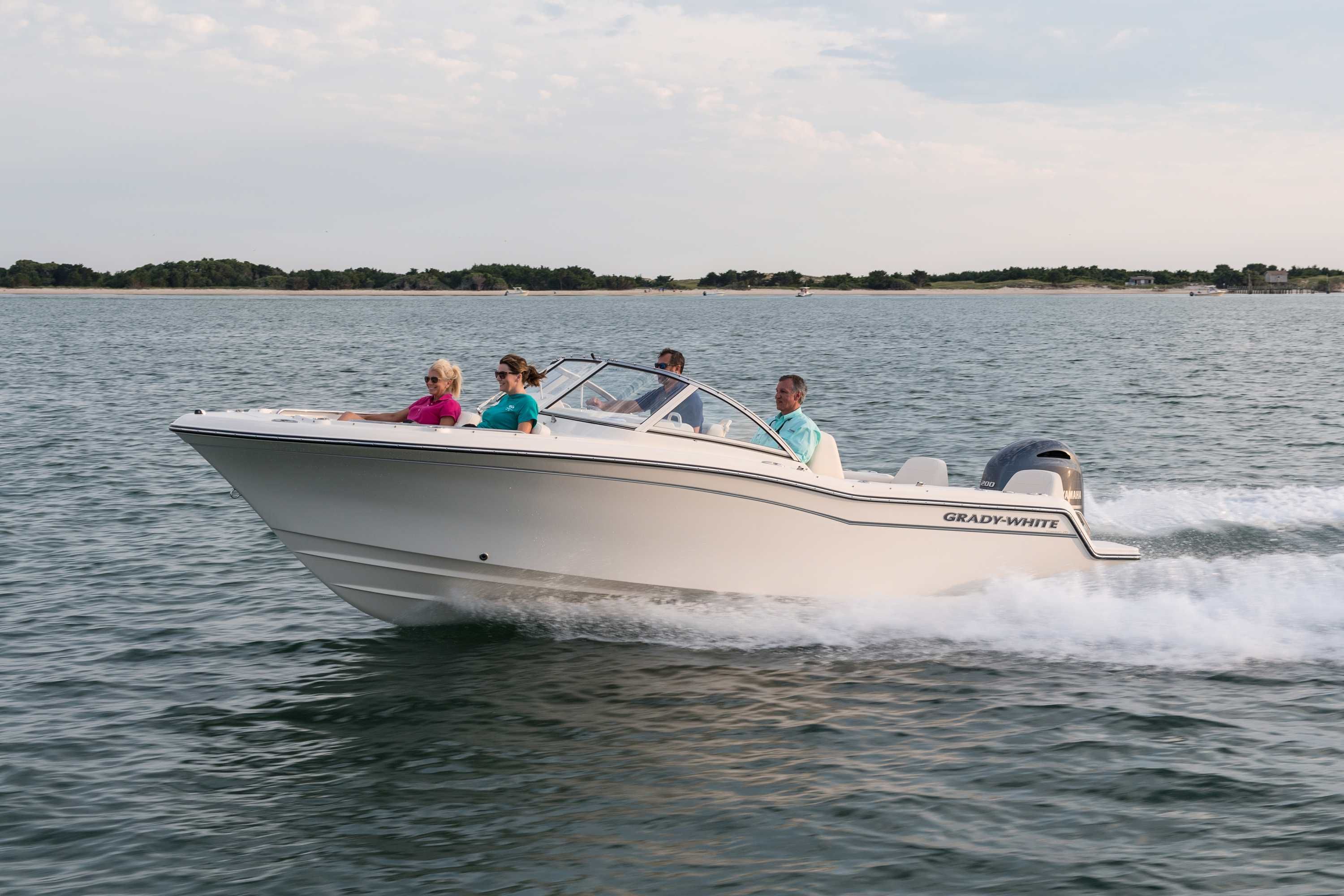2022 Grady-White Freedom 215