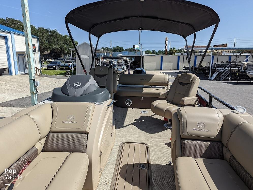 2021 Regency Boats 230 LE3