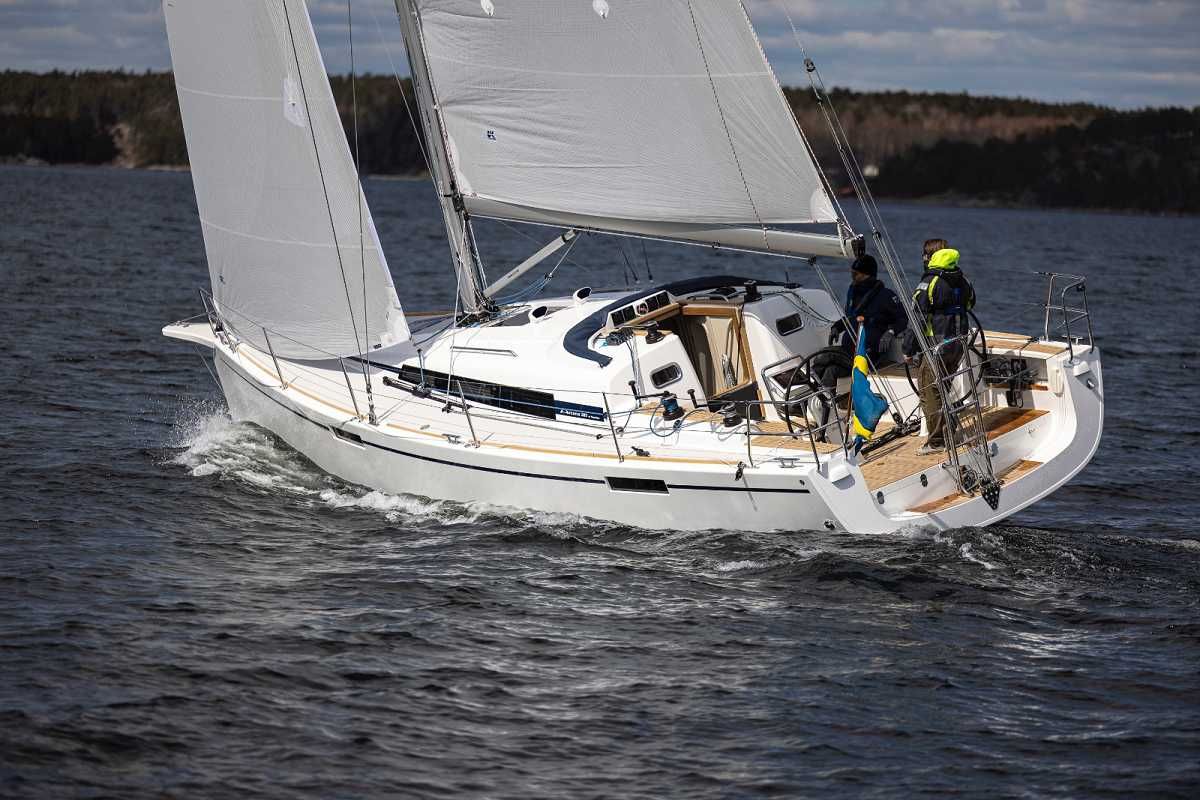 2021 Arcona Yachts 385