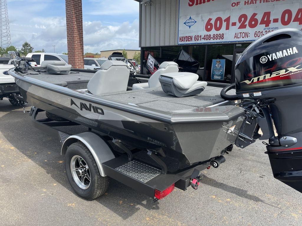 2021 Avid Boats 18 XB