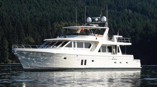 2022 Offshore Yachts 76 Pilot House
