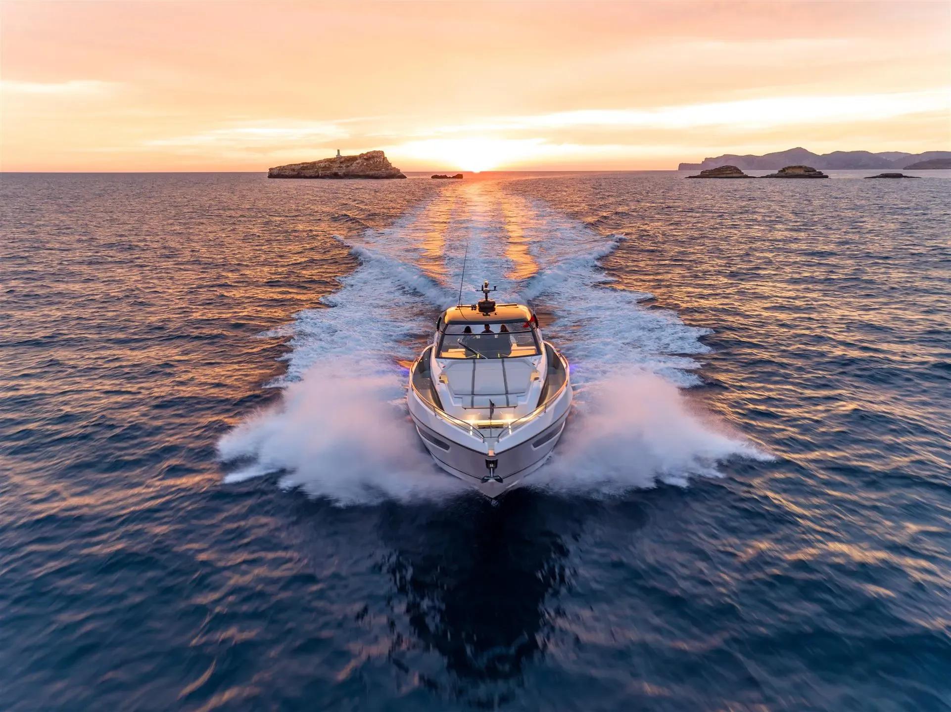 2023 Sunseeker Superhawk 55