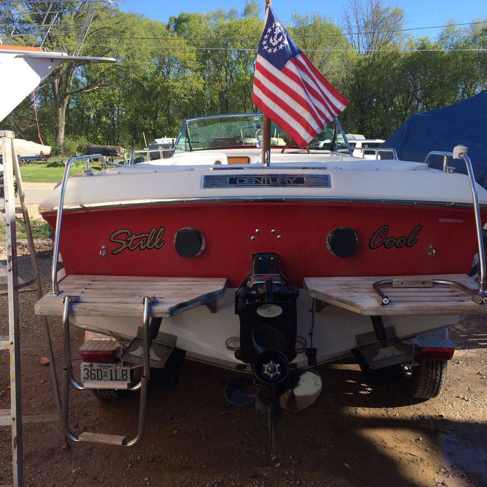 1991 Century Boat Coronado